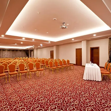 Happy Hotel 4*